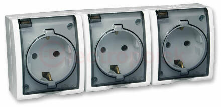 Simon15 Aqua Розетка тройная 2Р+Е Schuko с крышками полупр. IP54 16А 250В винтовой зажим S15A сл. кость