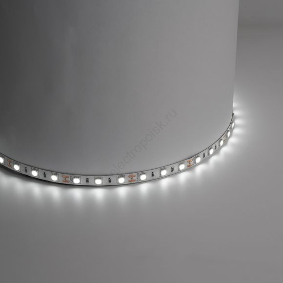 Лента светодиодная LEDх60/м 5м 14.4w/m 12в IP65 тепло-белый/на белом основании (27654)
