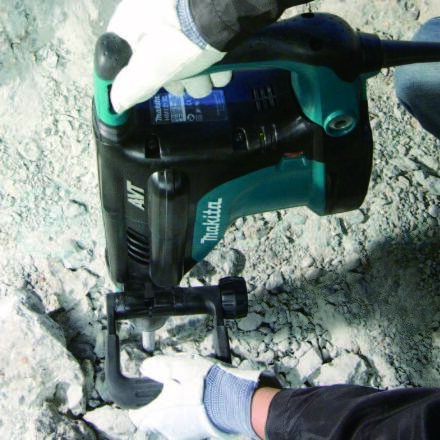 Молоток отбойный SDS-max, 1510Вт, 25.5Дж, плавный пуск, антивиб. система, многофункциональная ручка, кейс Молоток отбойный SDS-max, 1510Вт, 25.5Дж, плавный пуск, антивиб. система, многофункциональная ручка, кейс