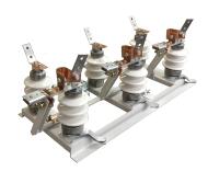 Разъединитель РЛНД-1-10-/400 УХЛ1 с приводом ПРНЗ-10